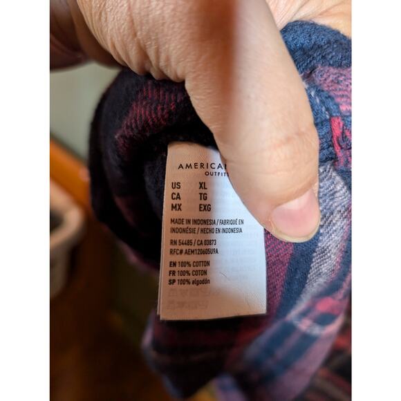 XL American Eagle Oversized Plaid Pullover - Picture 4 of 5